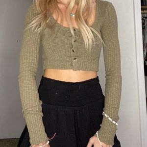 Urban Outfitters vintage olive green longsleeve top
